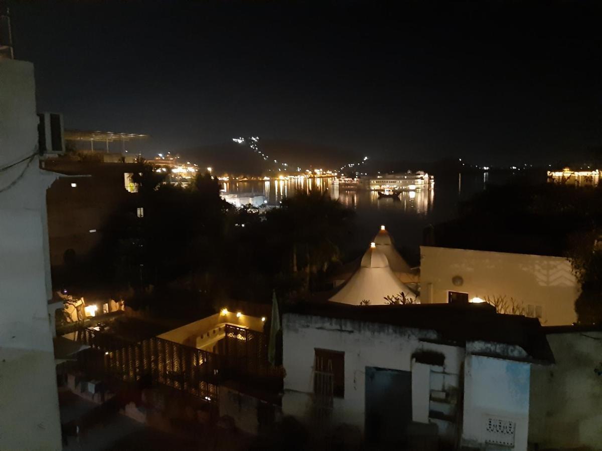 Hotel Lake Star Udaipur Exterior photo